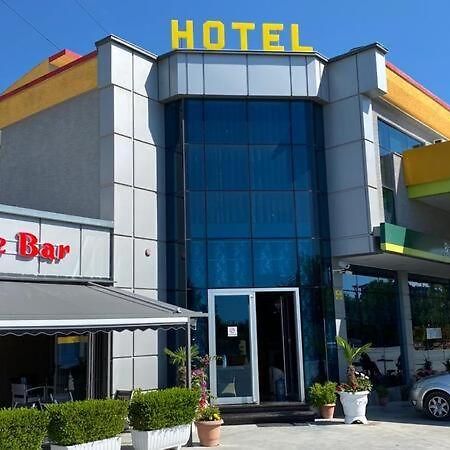 Kompleksi Gjoni Fier Exterior foto